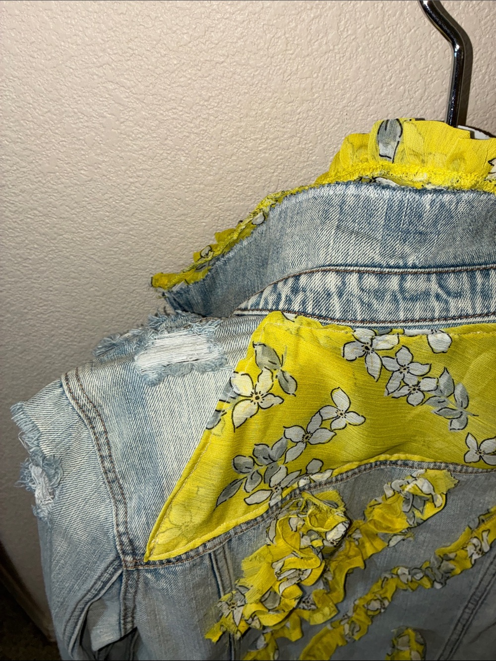 Ragamuffin Couture: embellished Denim Jacket women's M, yellow Floral ruffles - Picture 11 of 17